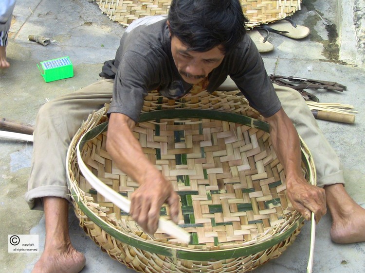 Bambo basket weaver -Vietnam